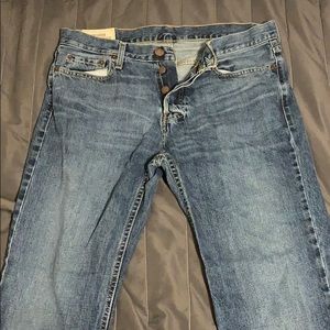 Men’s Medium Wash Hollister jeans. 32x30